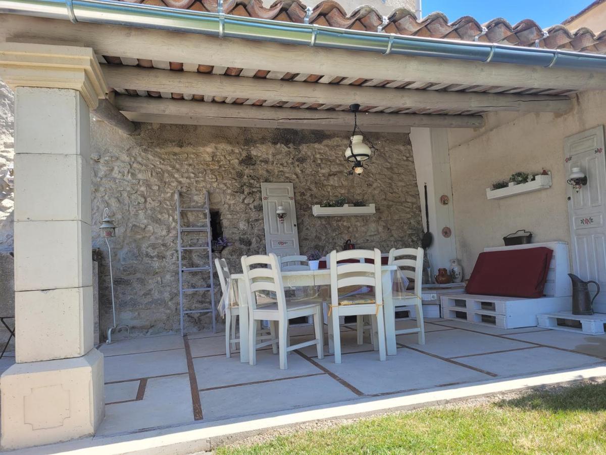 Villa Grange Voutee Avec Jardin Mane  Exterior foto