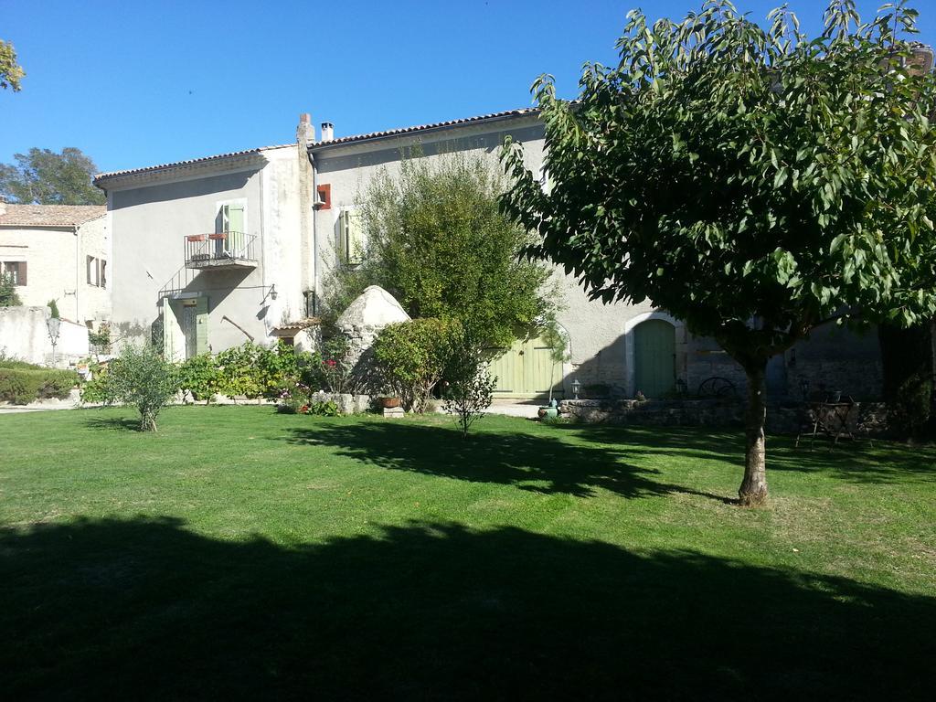 Villa Grange Voutee Avec Jardin Mane  Exterior foto