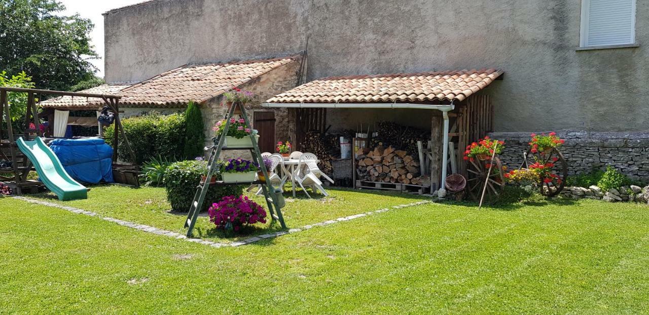 Villa Grange Voutee Avec Jardin Mane  Exterior foto