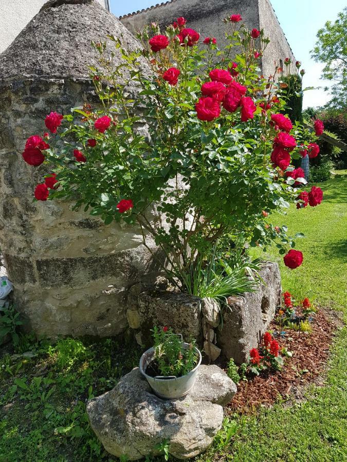 Villa Grange Voutee Avec Jardin Mane  Exterior foto
